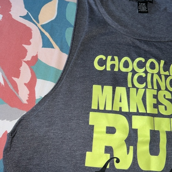 MUSCLE TEE SIZE LARGE FOR WOMEN - Picture 5 of 5